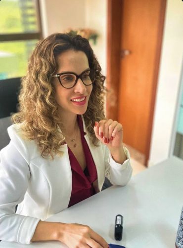 Vivian Ribeiro